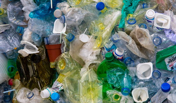 泰国政府民间齐发力与塑料垃圾“作战”